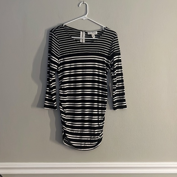 Jessica Simpson Tops - NWT Jessica Simpson Maternity Ruched Striped Top